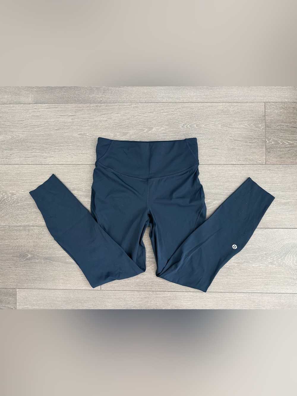 Lululemon High-Waist Navy Active yoga pants Leggings size 6 small Pilates